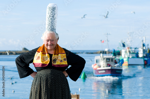 Photo: bigoudenne en bretagne bigoudenne en bretagne