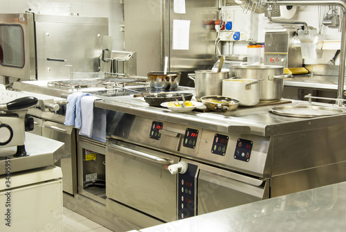 Photo: cucina in un ristorante cucina in un ristorante