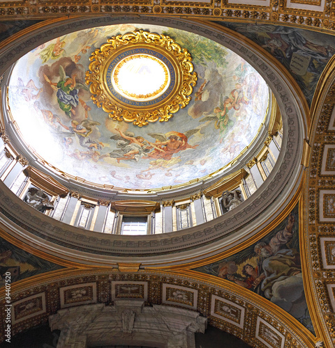Photo: St. Peter's Basilica, . Indoor interior. Vatican St. Peter's Basilica, . Indoor interior. Vatican