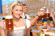 Gruppe auf dem Oktoberfest