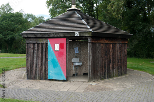 Photo: public toilet public toilet