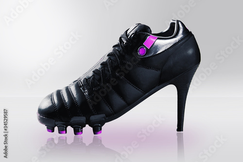 Photo: Fußball-pumps Fußball-pumps