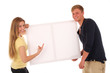 Heranwachsende mit Texttafel