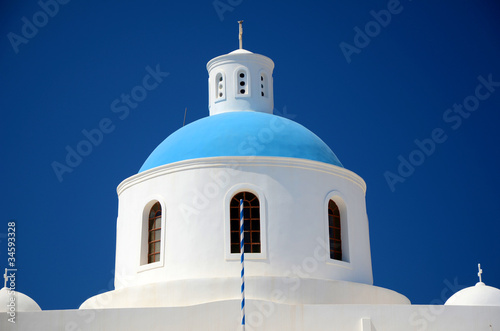 Foto: Kirche in Oia - Santorin - Griechenland Kirche in Oia - Santorin - Griechenland