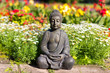 Photo en ligne au meilleur prix Buddha im Blumenfeld