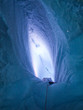 Trou et crevasse dans le glacier