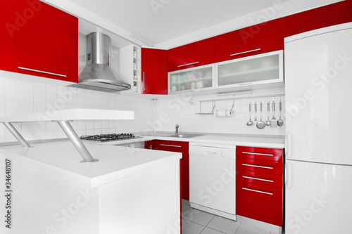  Modern Kitchen on Modern Red And White Kitchen    Ico00  34648107   See Portfolio