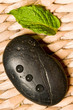 spa stein mit blatt spa stein mit blatt