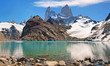 Foto: Laguna de los Tres with Mt. Fitz Roy in the background. Laguna de los Tres with Mt. Fitz Roy in the background.