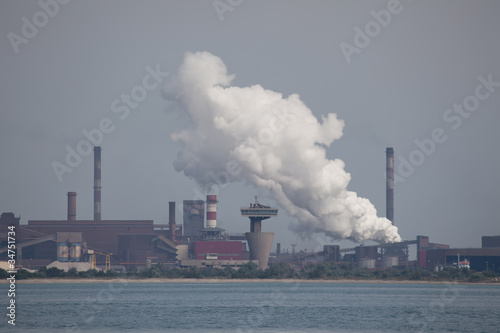 Foto: Umweltverschmutzung in einem Industriehafen Umweltverschmutzung in einem Industriehafen