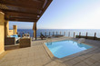 Images : Terrace with a swimming pool in front of the sea