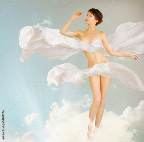Foto: Woman. Perfect slim body. Beauty. Full-length Portrait Woman. Perfect slim body. Beauty. Full-length Portrait