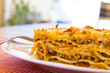 lasaña en el plato