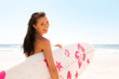 Frau mit Surfboard