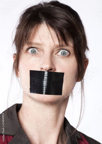 Photo: Silence forcé Silence forcé