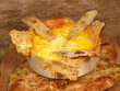 rustikaler Ofenkäse mit Fladenbrot