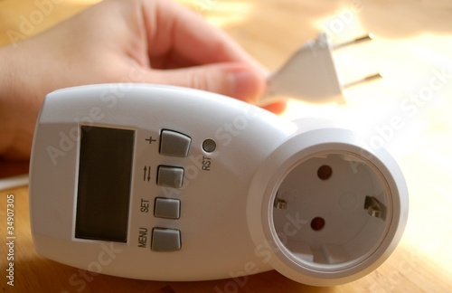 Foto: Strommessgerät und Stecker Strommessgerät und Stecker