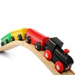 Holzlokomotive auf Brücke 1