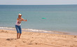 girl playong frisbee