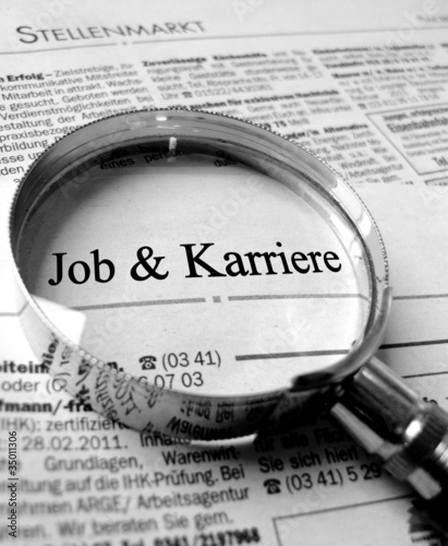 Photo: Job und Karriere Zeitung mit Lupe Job und Karriere Zeitung mit Lupe