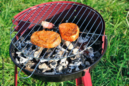 Foto: Steak auf Grill Steak auf Grill