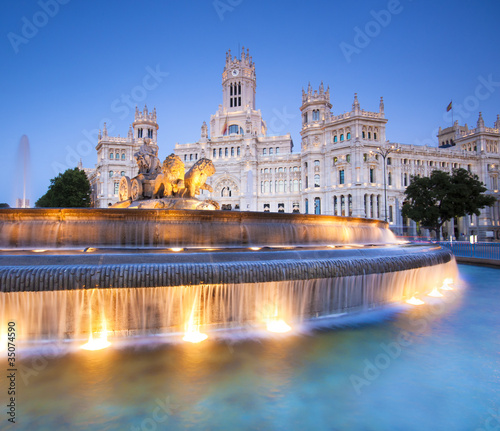 Foto: Plaza de Cibeles, Madrid, Spain. Plaza de Cibeles, Madrid, Spain.