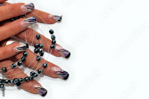 Foto: Nailart mit Halskette Nailart mit Halskette