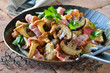 Deftige Pilzpfanne mit Speck