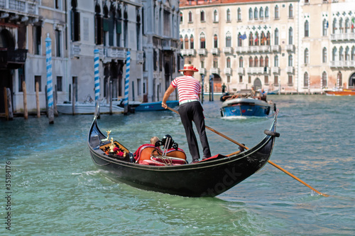 Photo: Gondolier Venise Gondolier Venise