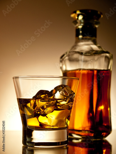Foto: Whiskey on the rocks Whiskey on the rocks