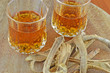 Liquore alla radice di genziana