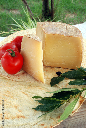 Foto: alimenti tipici sardi alimenti tipici sardi