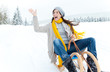 schlittenfahren frau schnee schlittenfahren frau schnee