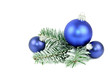 Foto: Blaue Kugel und Tanne mit Schnee Blaue Kugel und Tanne mit Schnee