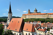 Melk. Wachau. Stift Melk mit der Pfarrkirche im Vordergrund.