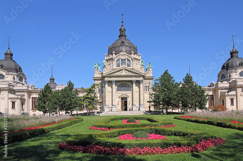 Photo: The famous Szechenyi thermal Baths in Budapest The famous Szechenyi thermal Baths in Budapest