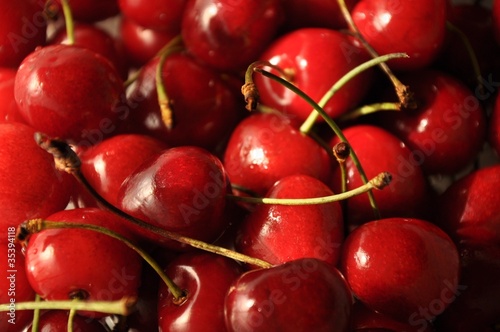 Photo: Set of sweet cherries Set of sweet cherries