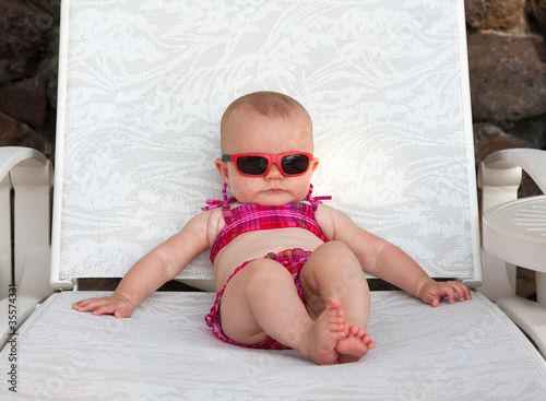 Foto: Serious beach baby Serious beach baby