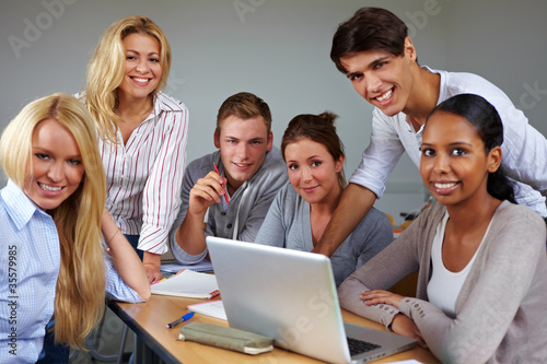 Foto: Portrait einer Studentengruppe Portrait einer Studentengruppe