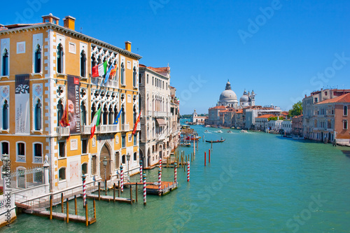 Foto: Famous Canal Grande in Venice, Italy. Famous Canal Grande in Venice, Italy.