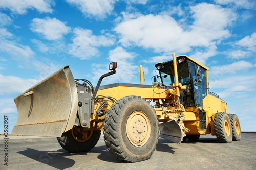 Photo: road grader bulldozer road grader bulldozer