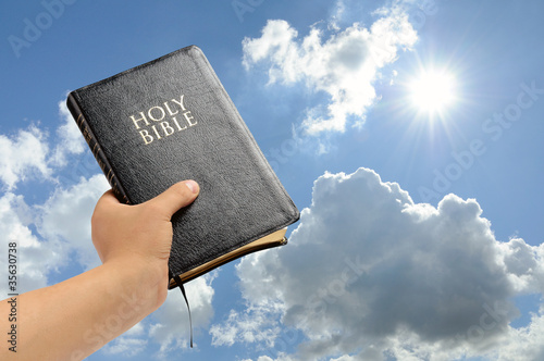 Foto: holy bible holy bible