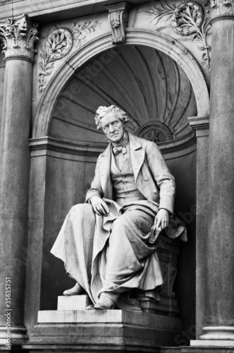 Photo: Statue in Vienna, Austria Statue in Vienna, Austria