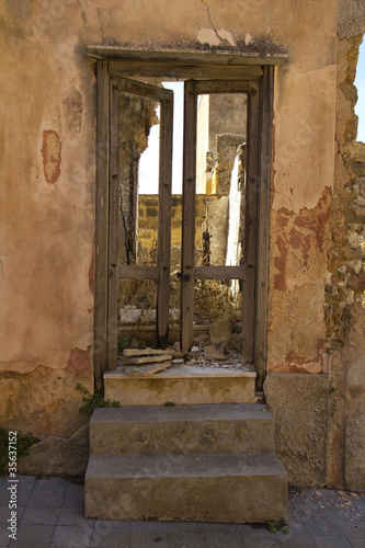 Photo: Terremoto, distruzione, catastrofe naturale Terremoto, distruzione, catastrofe naturale