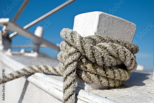 Foto: Knoten am Schiff Knoten am Schiff