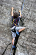 Enfant faisant de l'escalade