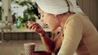 Video: Eating breakfast Eating breakfast