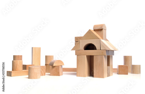 Photo: Bausparen für ein Einfamilienhaus Bausparen für ein Einfamilienhaus