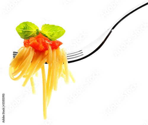 Foto: spaghetti con salsa di pomodoro e basilico spaghetti con salsa di pomodoro e basilico