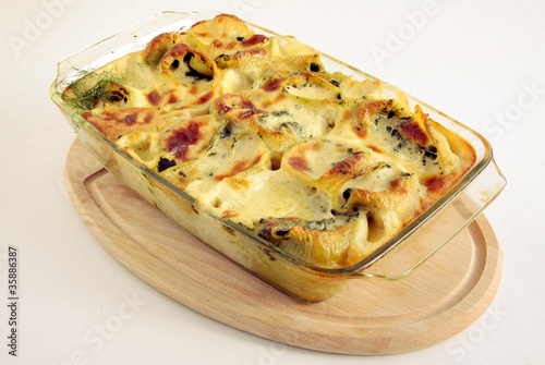Photo: maccaroni with spinah ,bechamel sauce "au gratin" maccaroni with spinah ,bechamel sauce "au gratin"